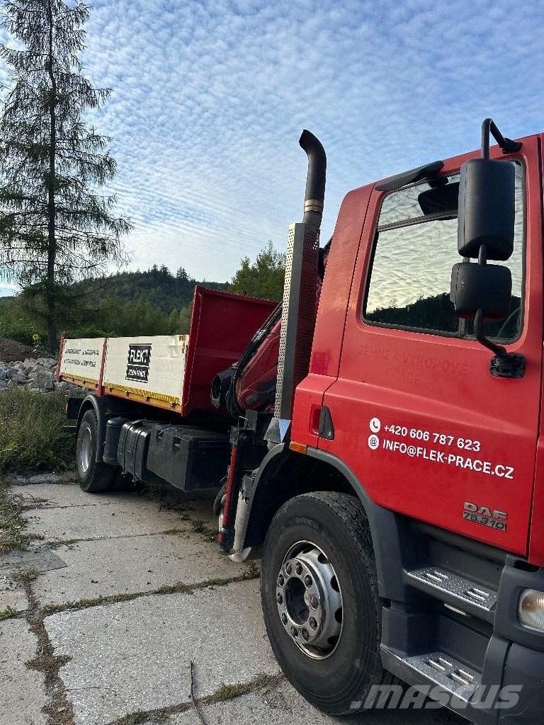 DAF CF 75.310 Camion plateau ridelle avec grue