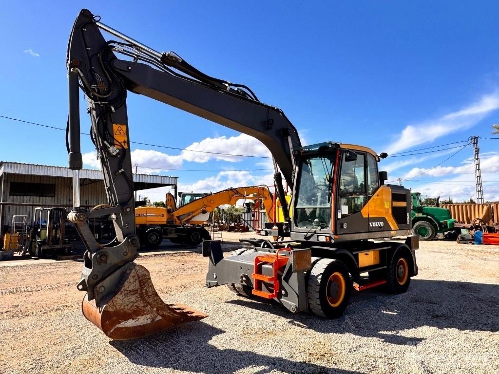 Volvo EW 160 E Pelle sur pneus