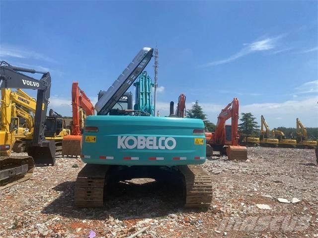 Kobelco SK 210 Pelle sur chenilles