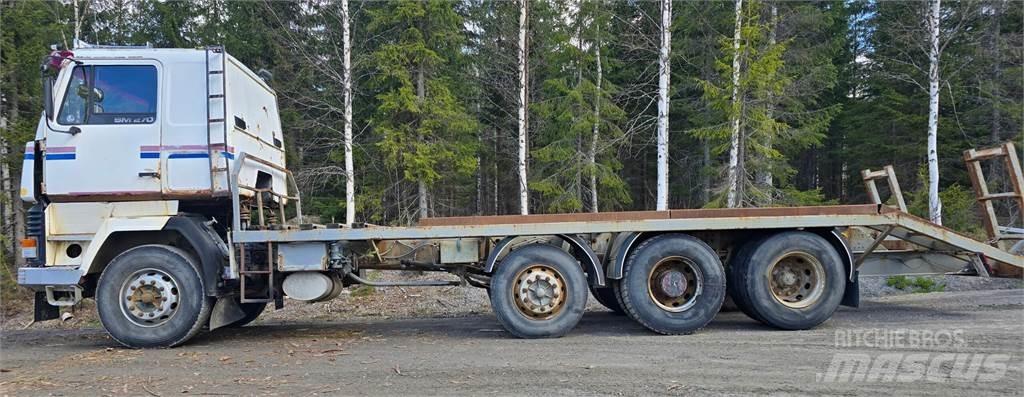 Sisu Sm 270 8X2 Camions de transport de machines forestières