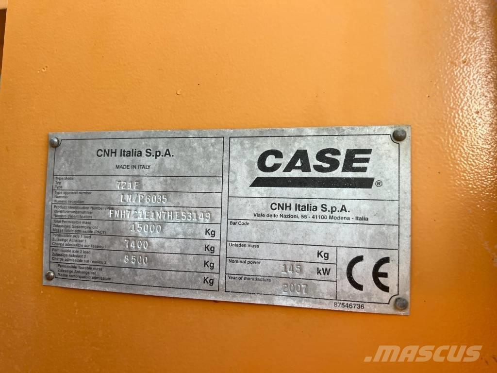 CASE 721E Chargeuse sur pneus