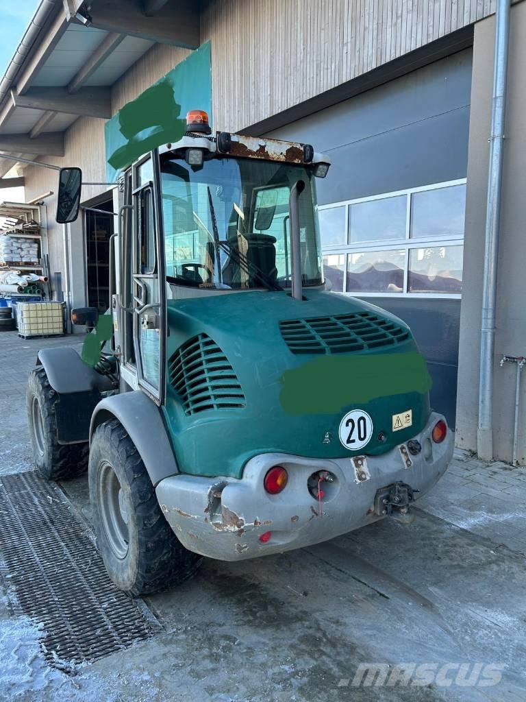 Atlas AR 75 Chargeuse sur pneus