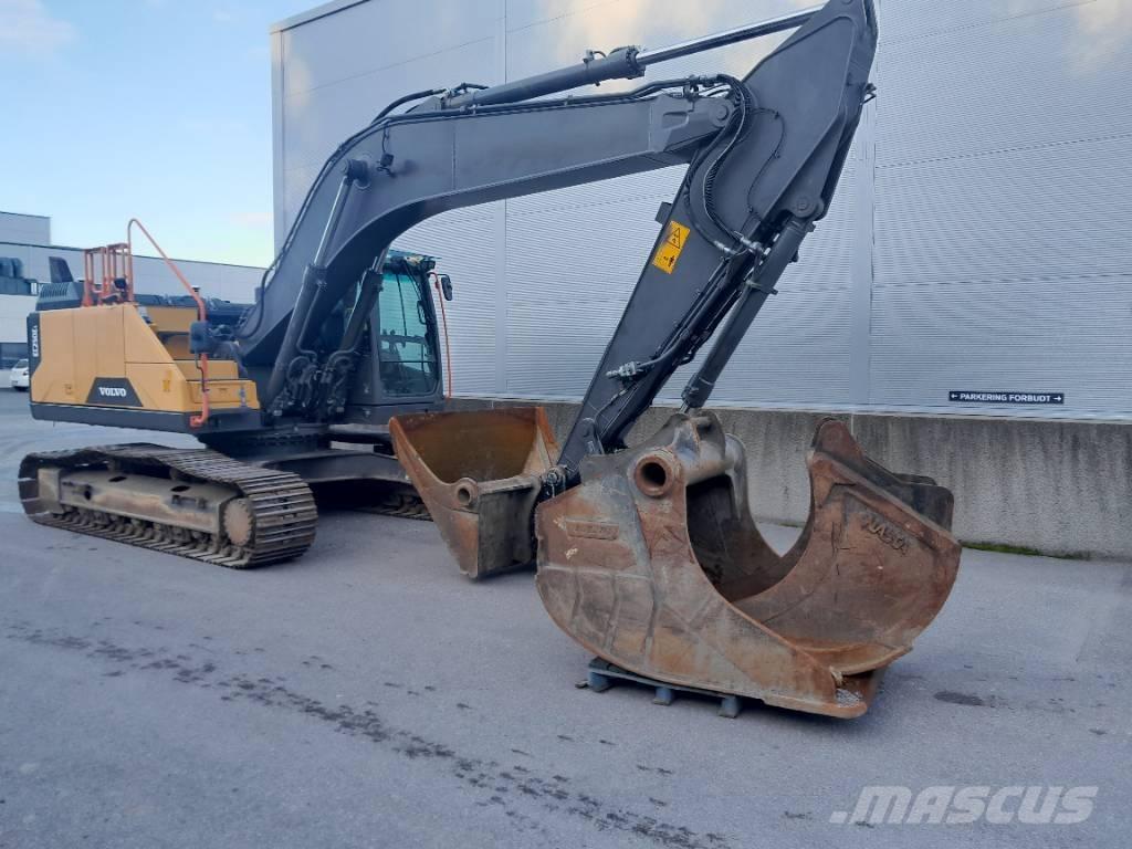 Volvo EC250EL Pelle sur chenilles