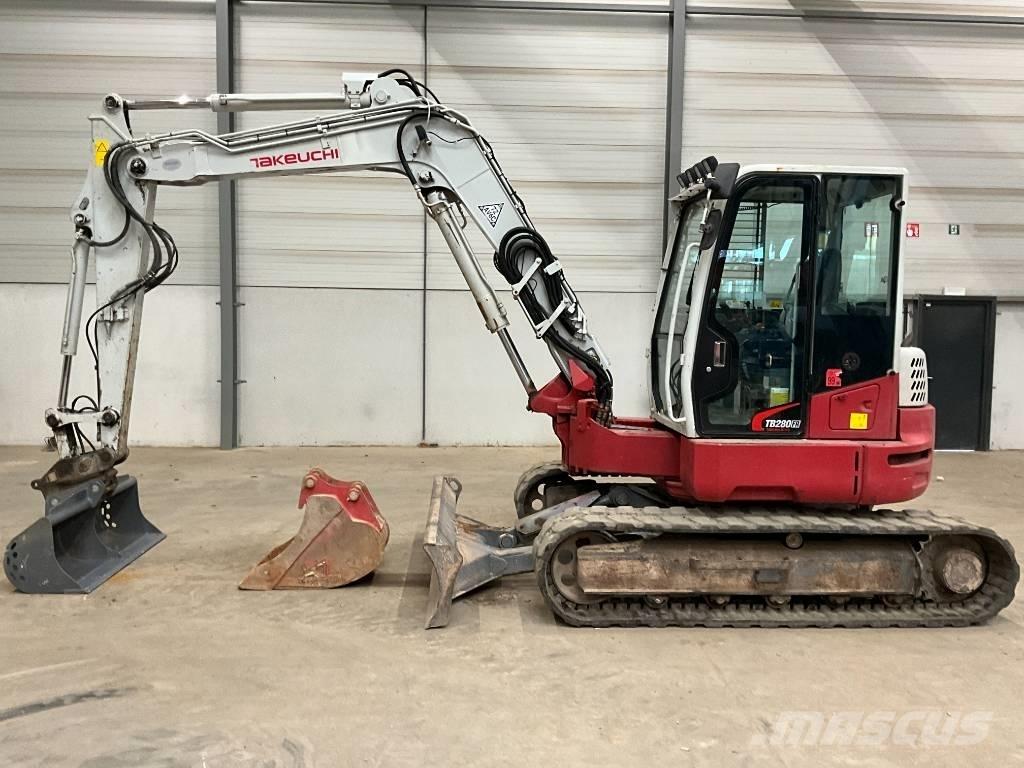 Takeuchi TB 280 FR Mini pelle 7t-12t