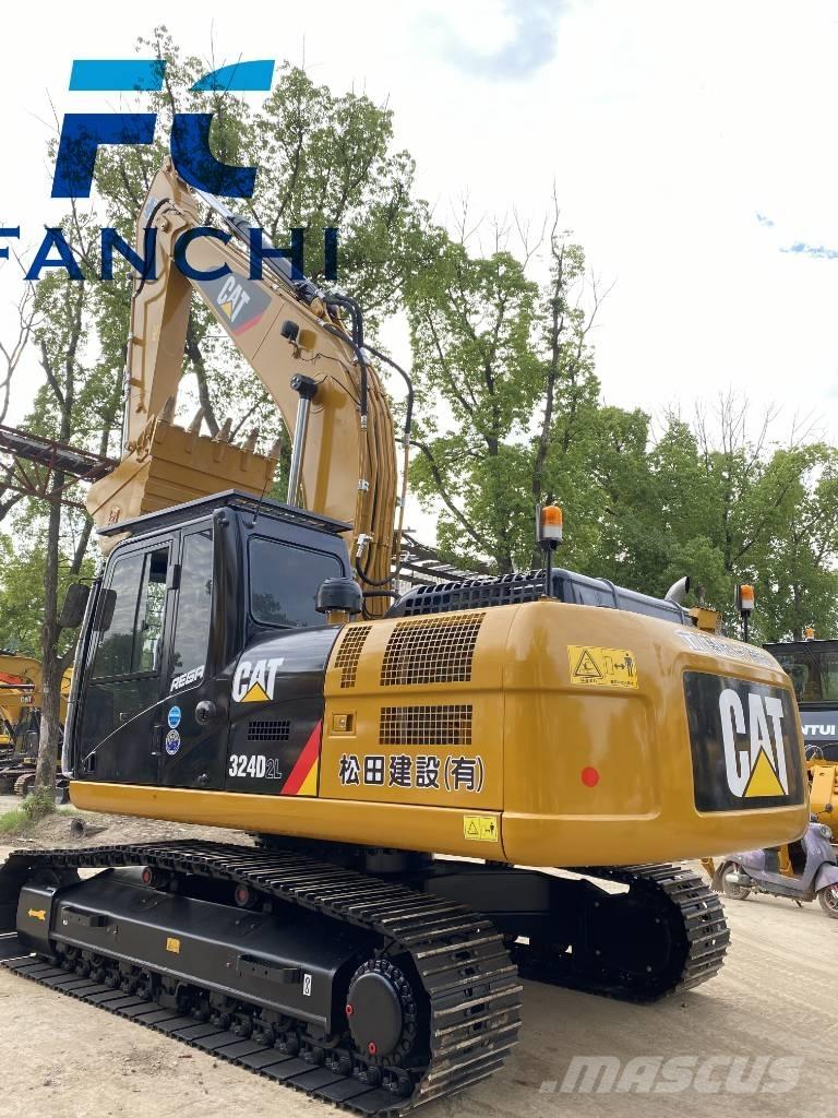 CAT 324 D Pelle sur chenilles