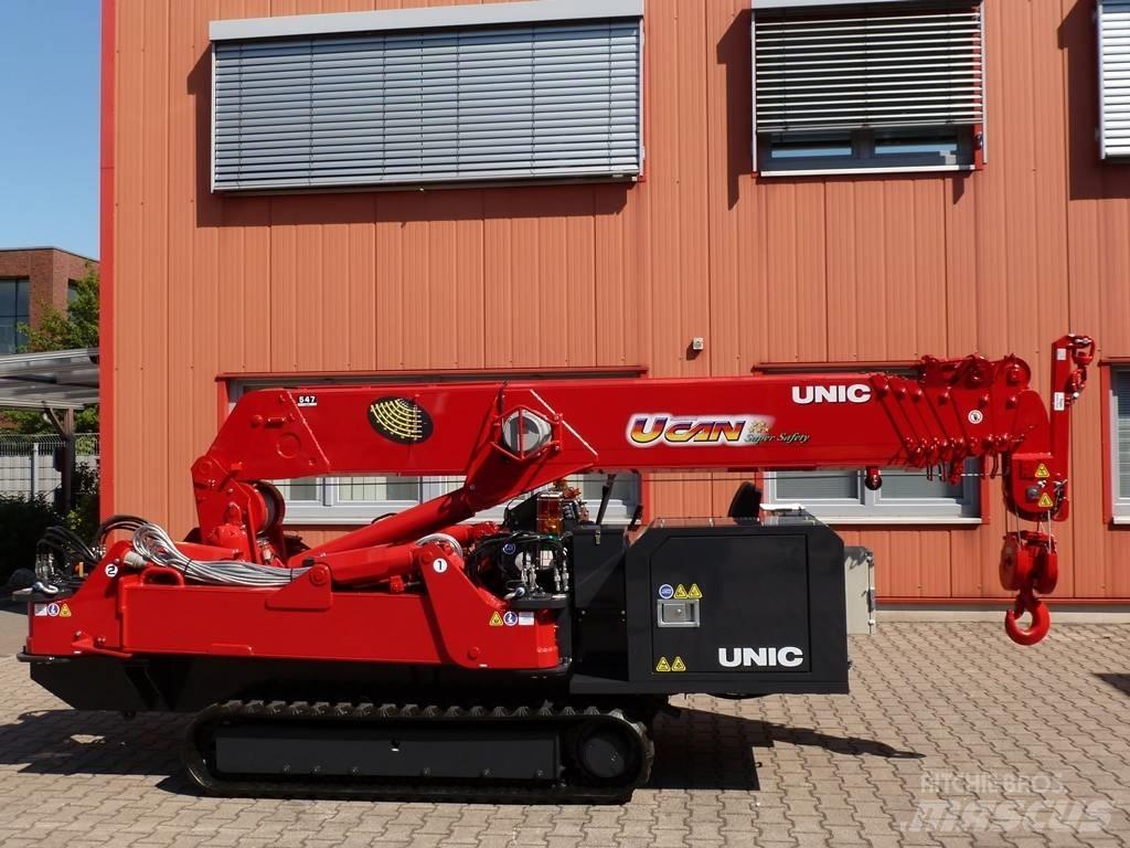 Unic URW-547 Mini grue