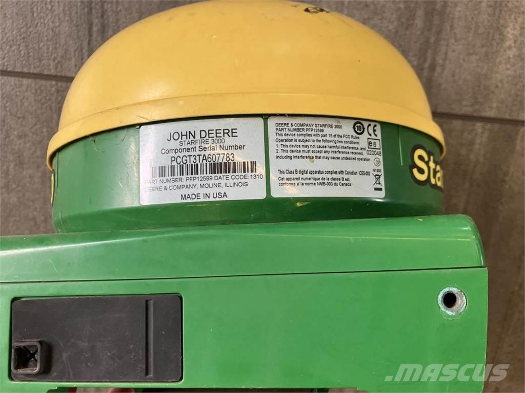 John Deere 6215R Tracteur