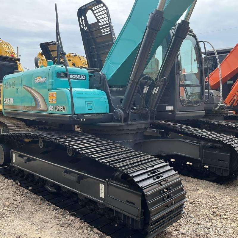 Kobelco SK 210 Pelle sur chenilles