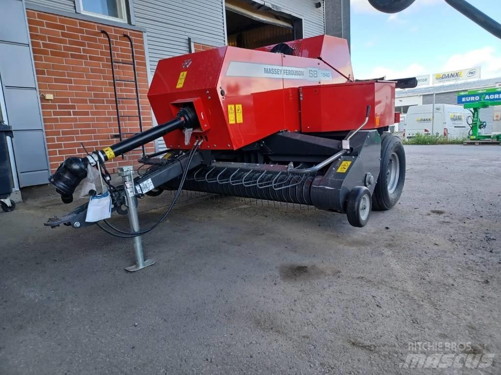 Massey Ferguson 1840 Presse cubique