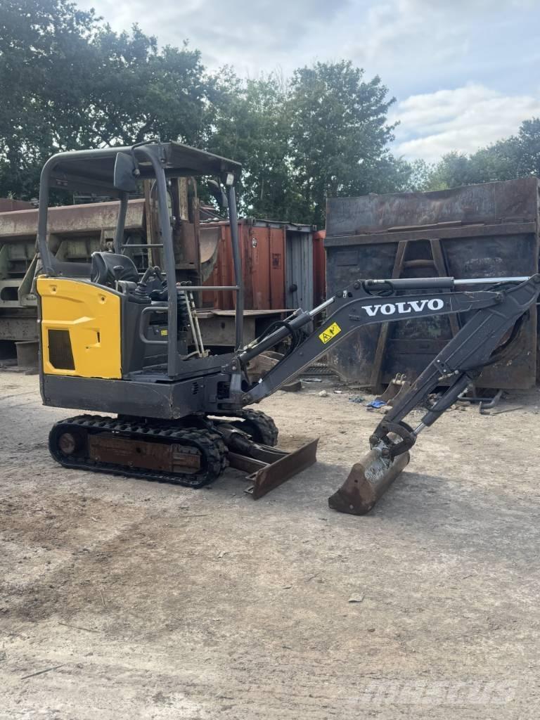 Volvo EC 15 Mini pelle < 7t
