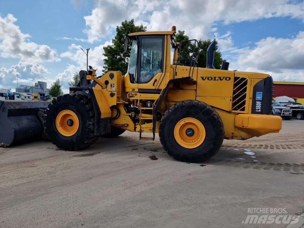 Volvo L 180 F Chargeuse sur pneus