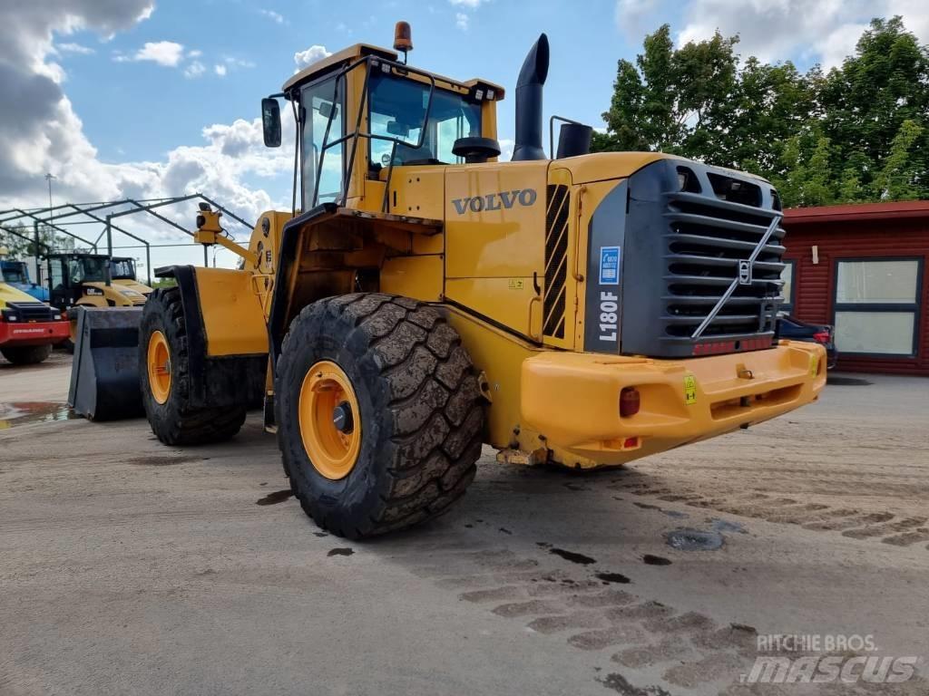 Volvo L 180 F Chargeuse sur pneus