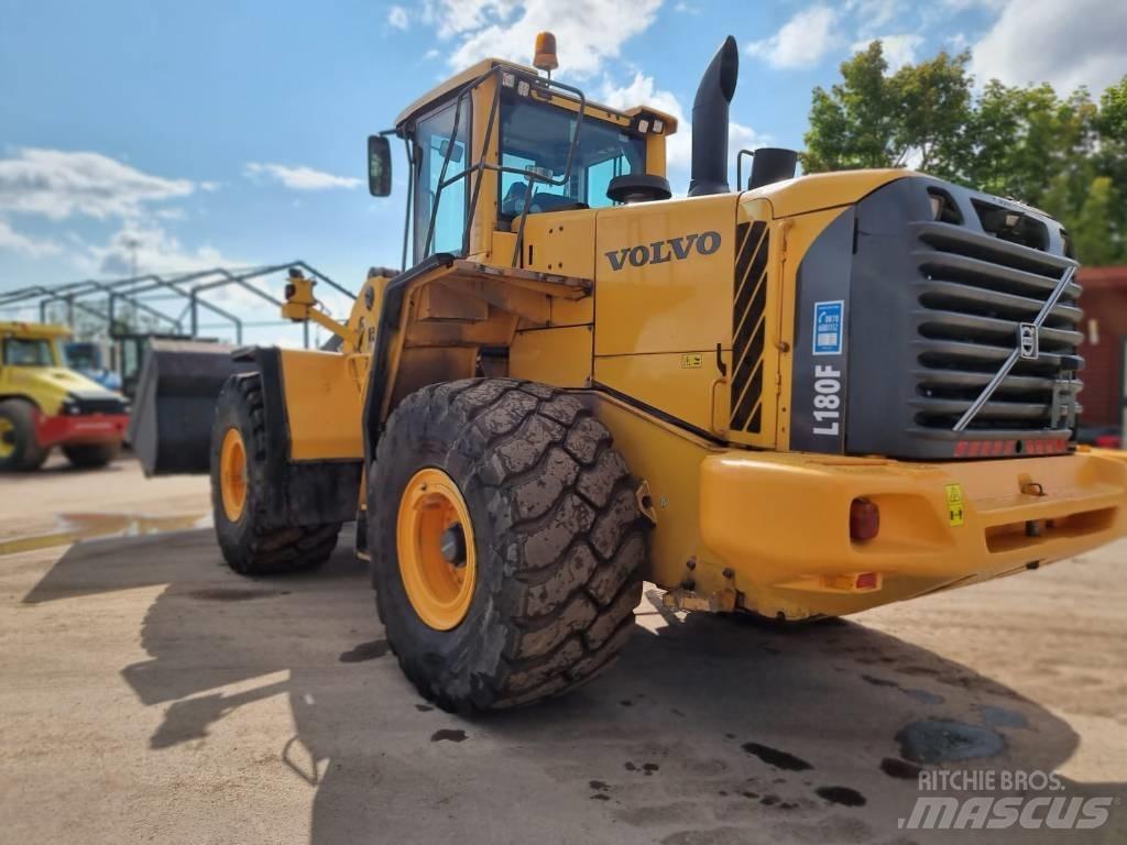 Volvo L 180 F Chargeuse sur pneus