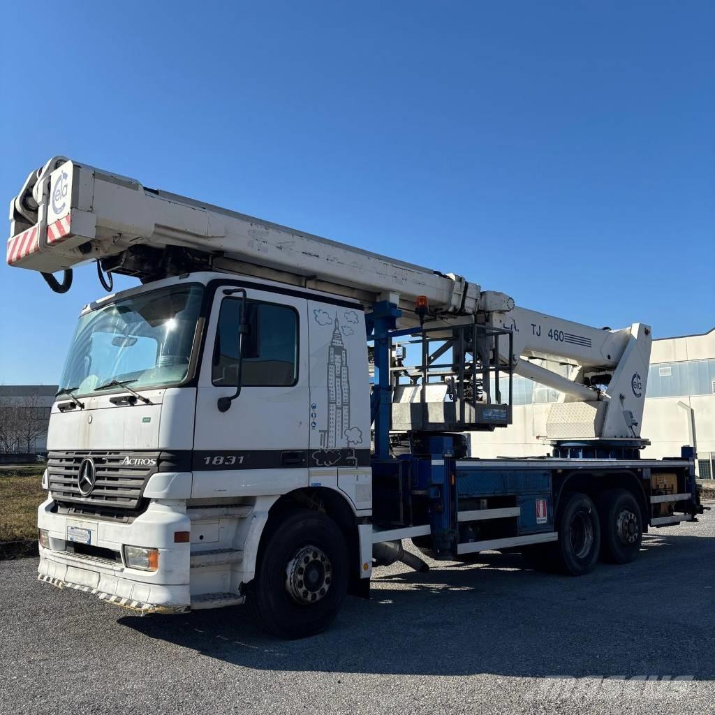 Cela TJ460 Camion nacelle