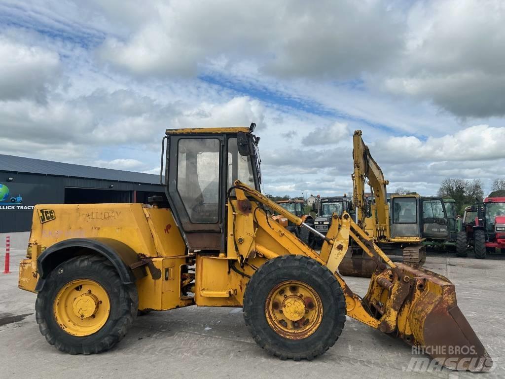 JCB 410 Chargeuse sur pneus