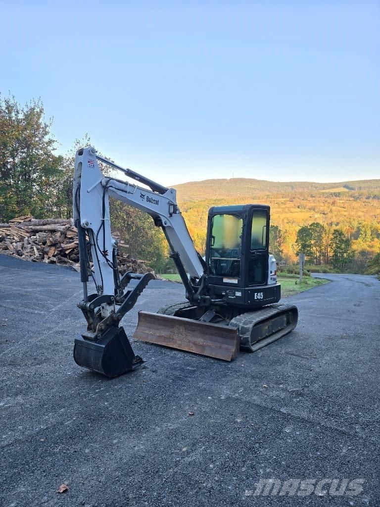 Bobcat E 45 Mini pelle < 7t