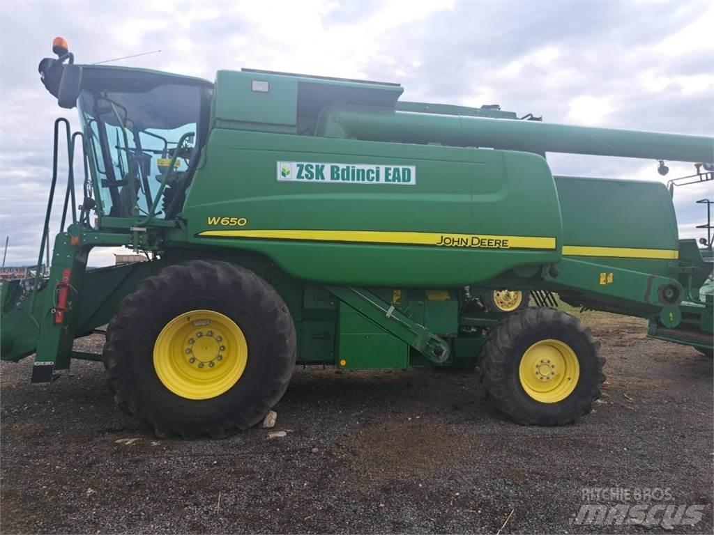 John Deere W650 Moissonneuse batteuse
