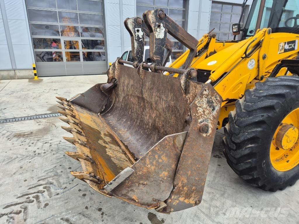 JCB 4CX Tractopelle