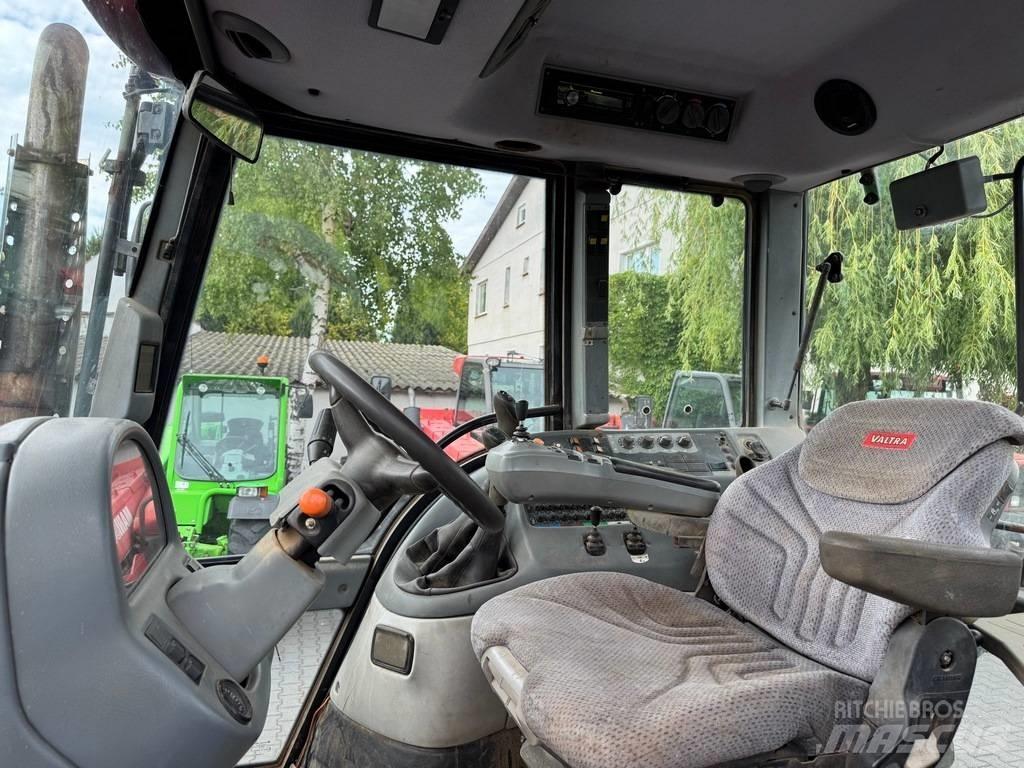 Valtra T160 HiTECH Tracteur
