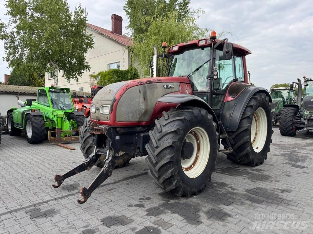 Valtra T160 HiTECH Tracteur