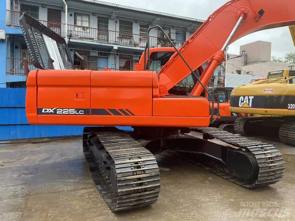 Doosan dx225 Pelle sur chenilles