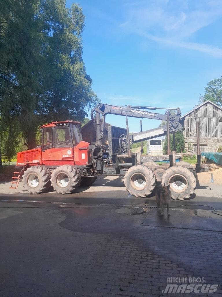 Valmet 840.2 Porteur