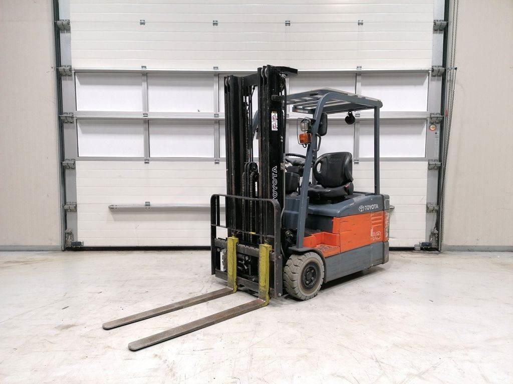 Toyota 7FBEF18 Chariots élévateurs électriques