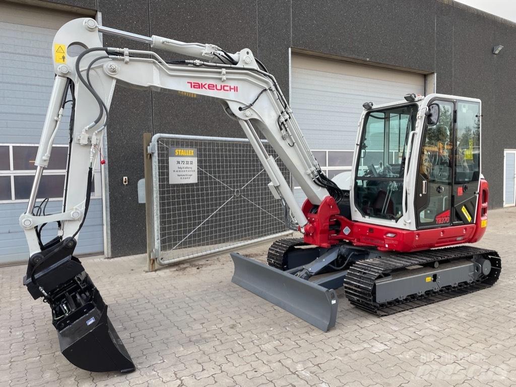 Takeuchi TB370 Mini pelle < 7t