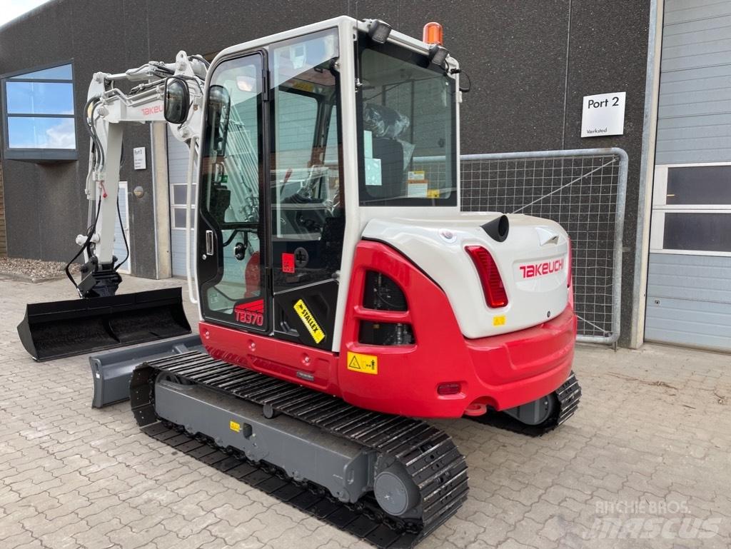 Takeuchi TB370 Mini pelle < 7t