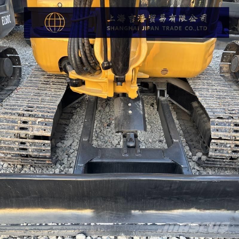 CAT 304 Mini pelle < 7t