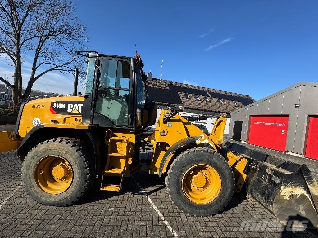 CAT 910M Chargeuse sur pneus
