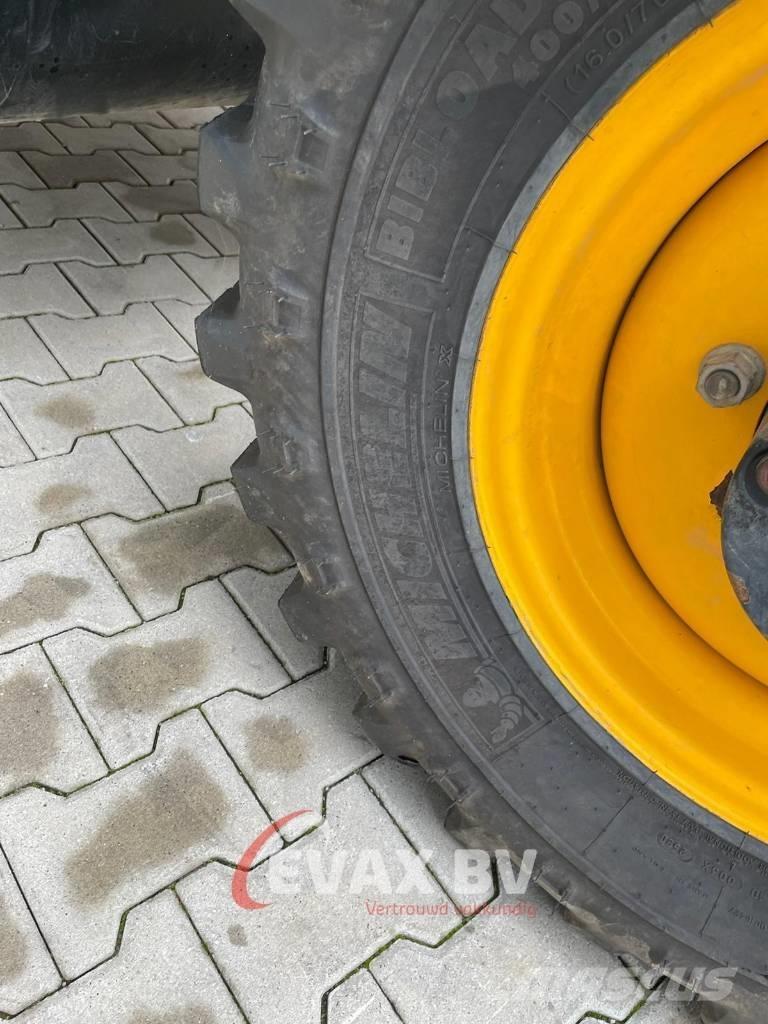 JCB 527-58 AgriPlus Telehandlers for agriculture