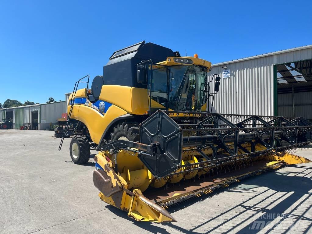 New Holland CX 6090 Moissonneuse batteuse