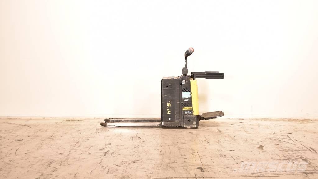 Hyster P 2.0 FBW Transpalette accompagnant porté debout
