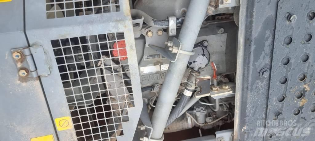 Hitachi ZX 250 LC-5 Pelle sur chenilles