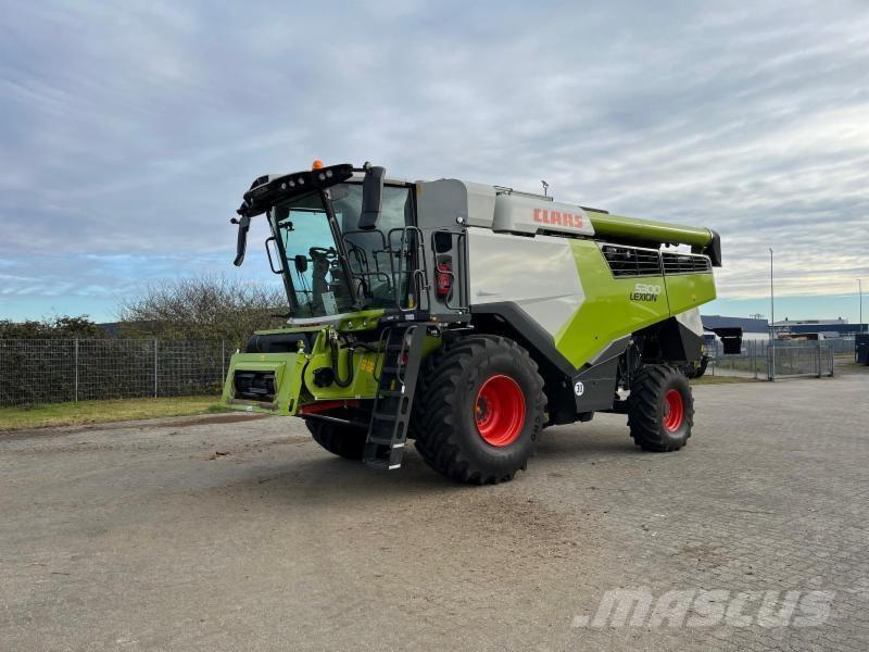 CLAAS LEXION 5300 Moissonneuse batteuse