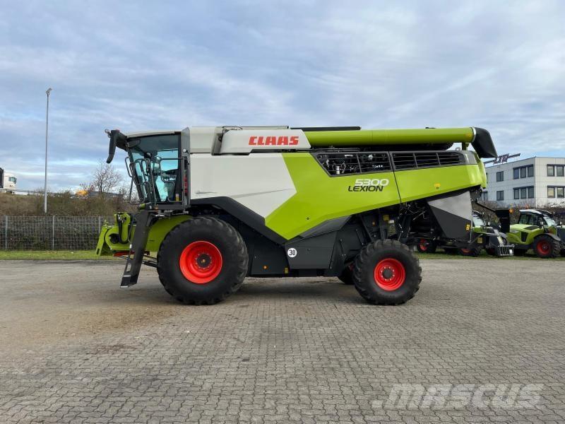 CLAAS LEXION 5300 Moissonneuse batteuse