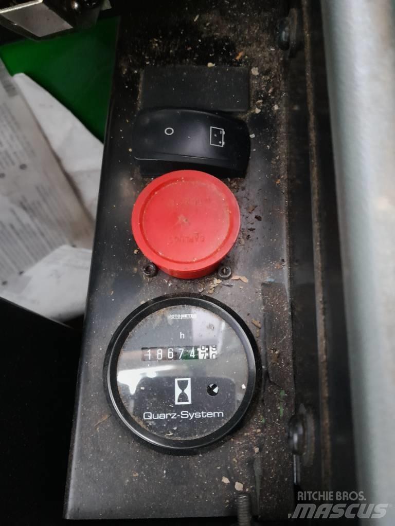 John Deere 1010 E Porteur