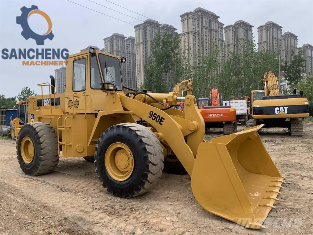 CAT 950 E Chargeuse sur pneus