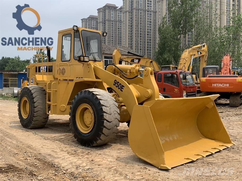 CAT 950 E Chargeuse sur pneus