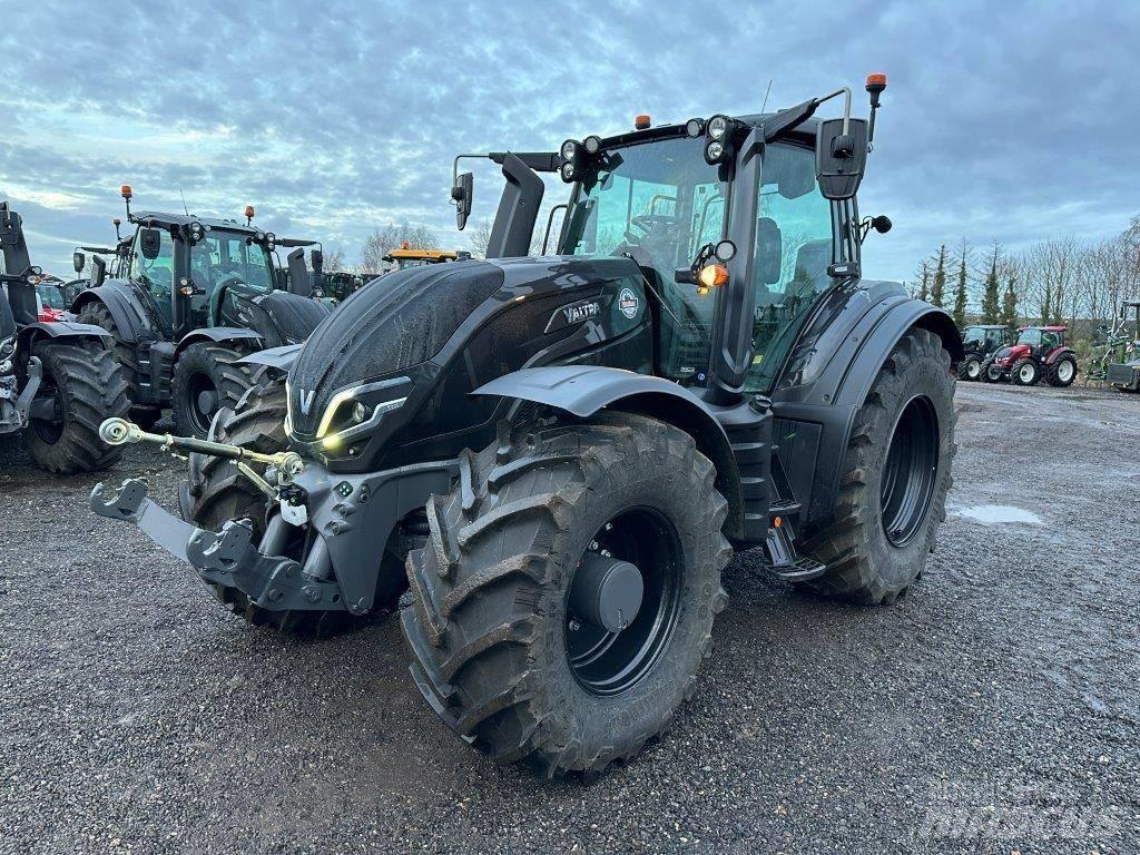 Valtra T 235 Direct Tracteur