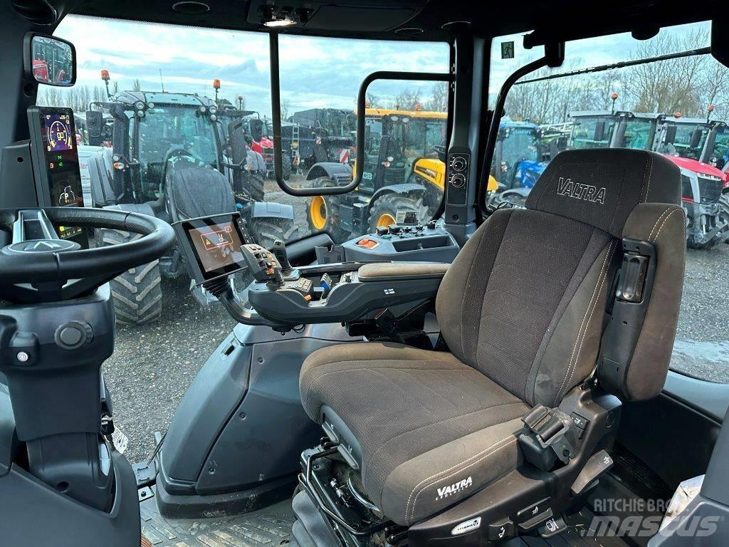 Valtra T 235 Direct Tracteur