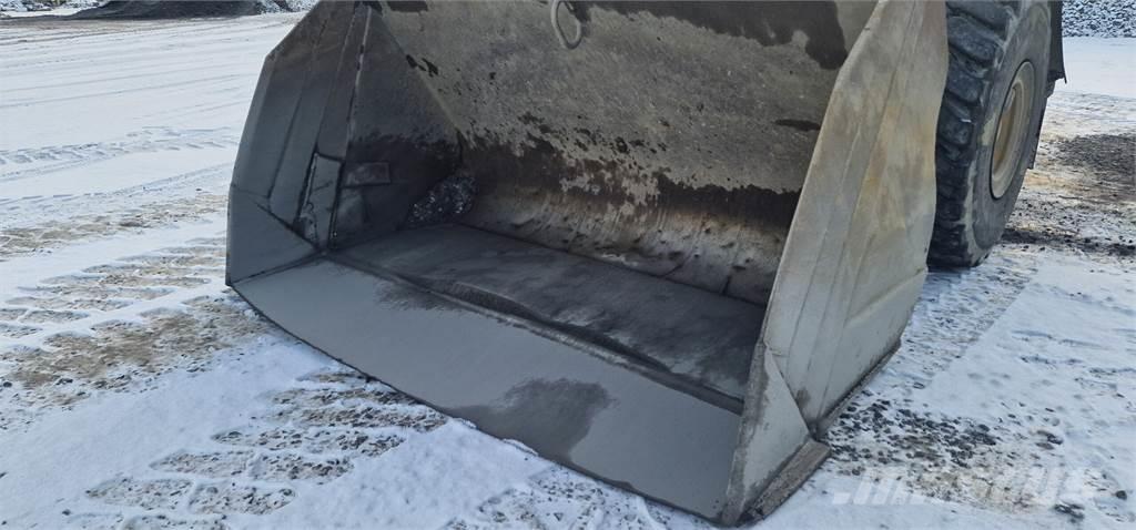 Volvo L180G Chargeuse sur pneus