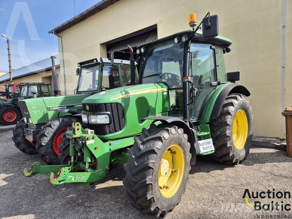 John Deere 5820 Tracteur
