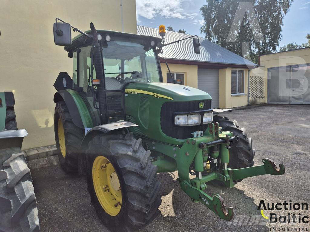 John Deere 5820 Tracteur