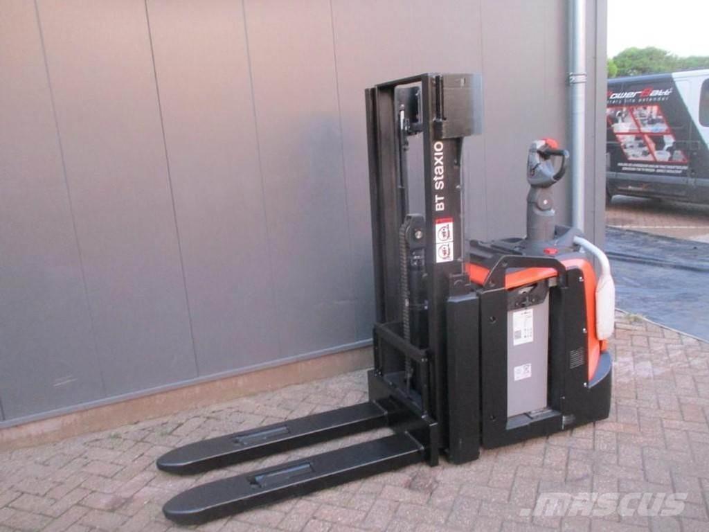 Toyota SPE200D Transpalette accompagnant porté debout