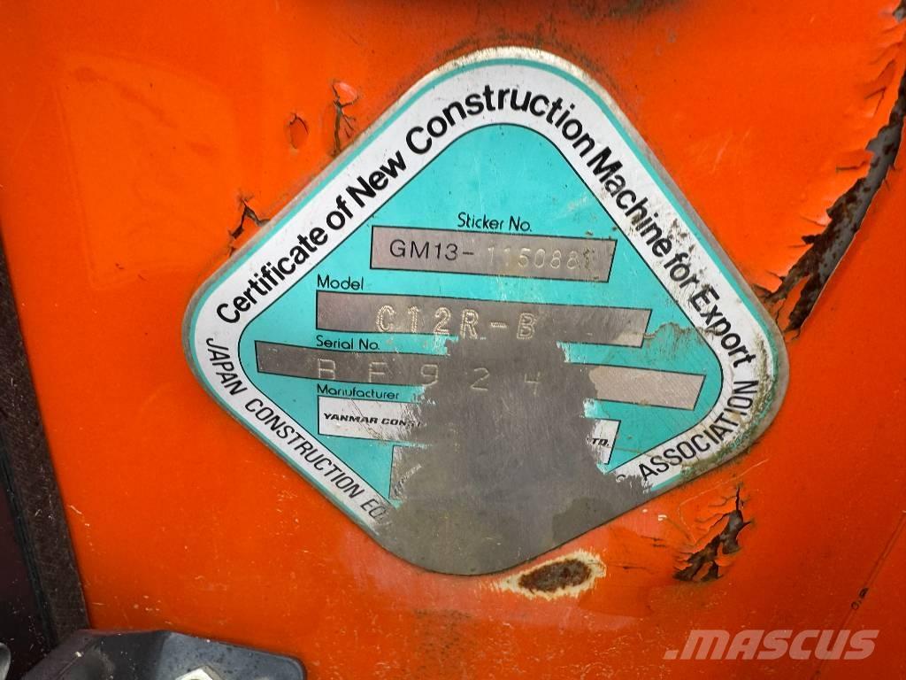 Yanmar C12R-B Tombereau sur chenilles
