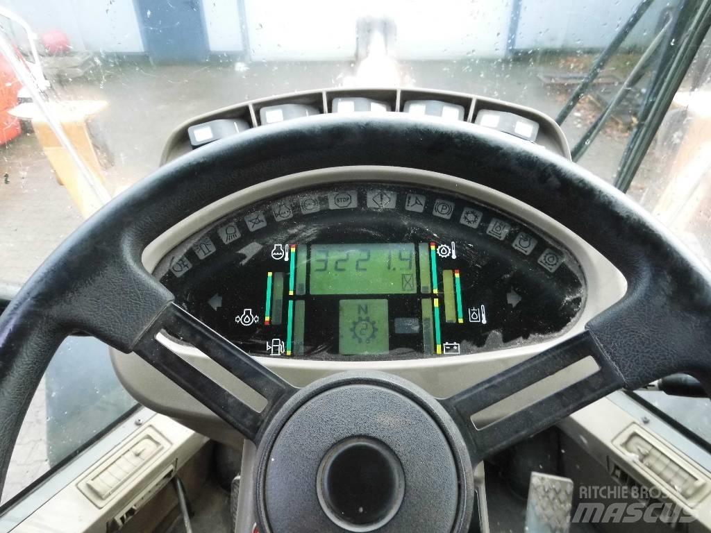 CASE 721 D Chargeuse sur pneus