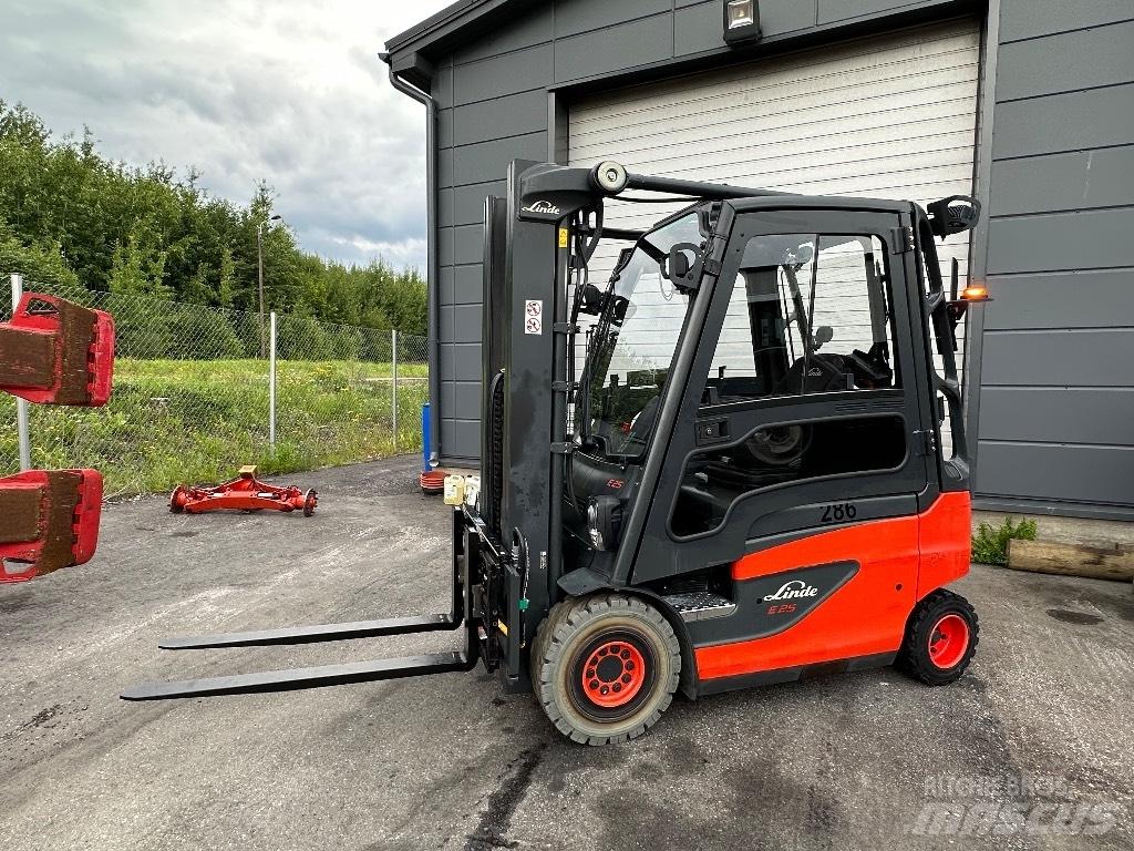 Linde E 25 -01 Chariots élévateurs électriques