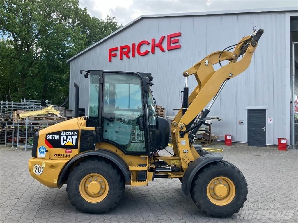 CAT 907 Chargeuse sur pneus